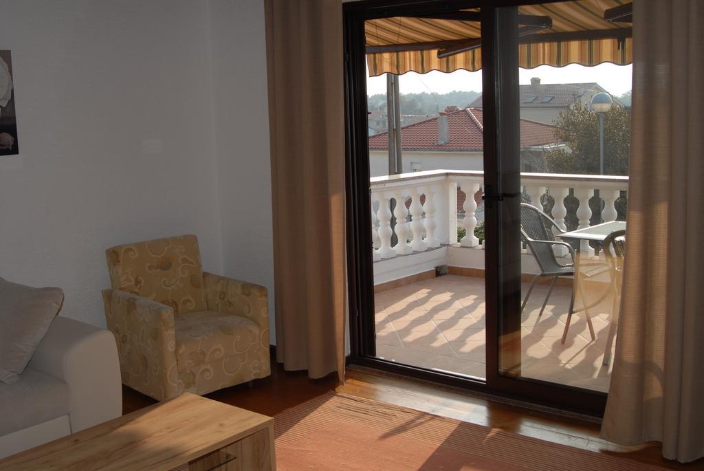 Apartments Karabaic Пунат Экстерьер фото